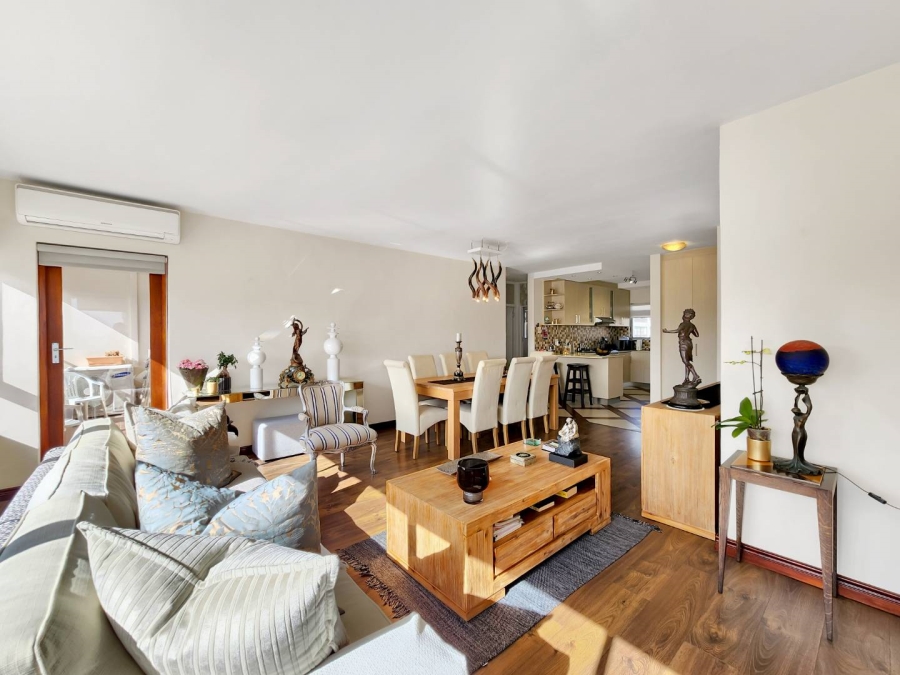 To Let 2 Bedroom Property for Rent in Sea Point Western Cape